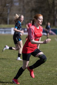 Bild 149 - wBJ VfL Pinneberg - Waldd�rfer SV : Ergebnis: 5:0
